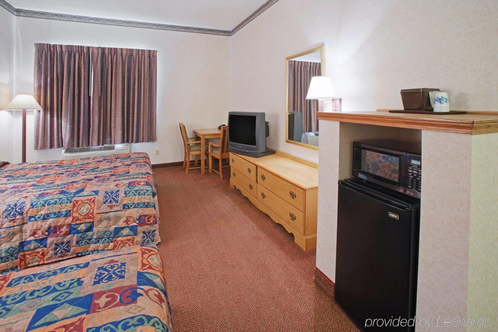 Quality Inn & Suites Kilgore-Longview Room photo